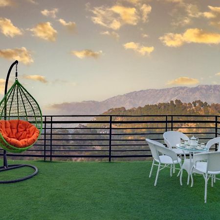 Mystic Kasauli I Pvt Balcony I Peacefull Area I Serviced Apt I By Exotic Stays المظهر الخارجي الصورة