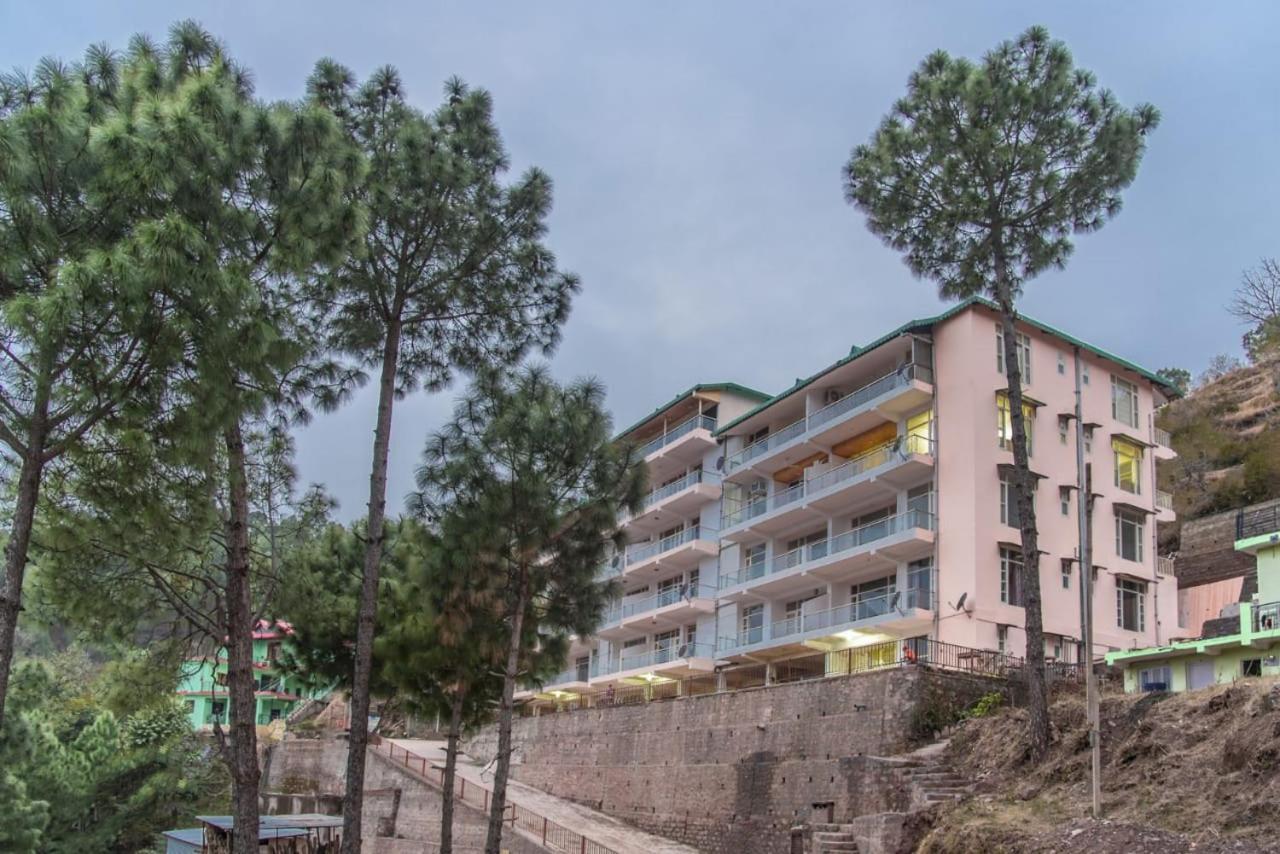 Mystic Kasauli I Pvt Balcony I Peacefull Area I Serviced Apt I By Exotic Stays المظهر الخارجي الصورة